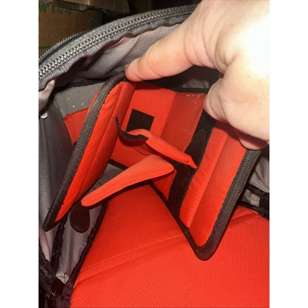 Camera Bag Case Logic DCB307k SLR Camera Holster Black With Orange Lines Medium